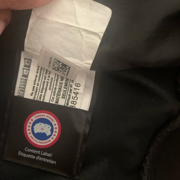 Authentic Canada Goose lightweight jacket. - Picture 7 of 13